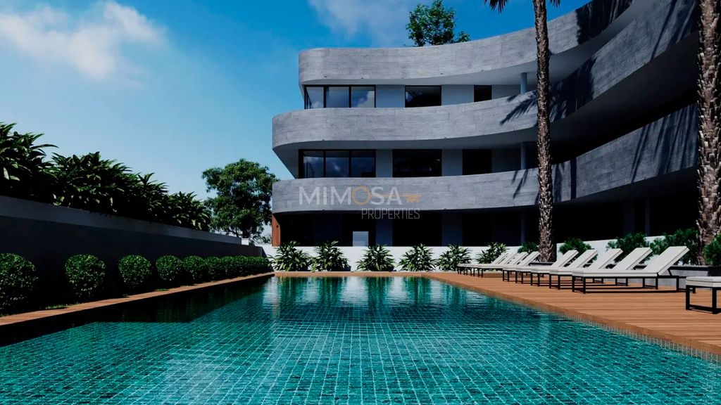 Property photo 3 of 32