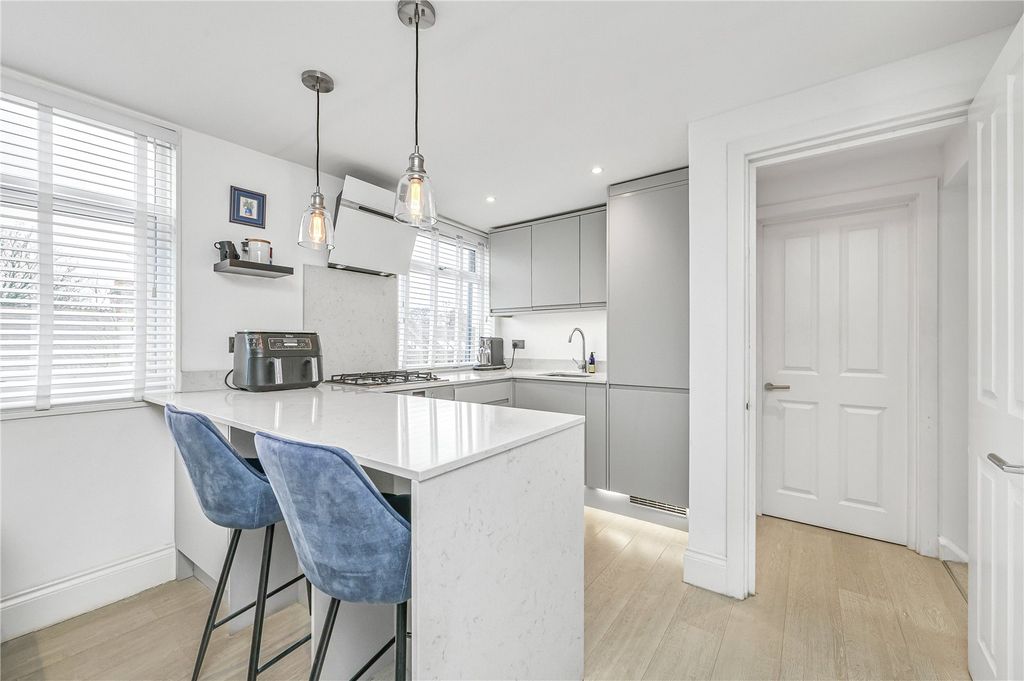 Property photo 2 of 16 Picture No. 35