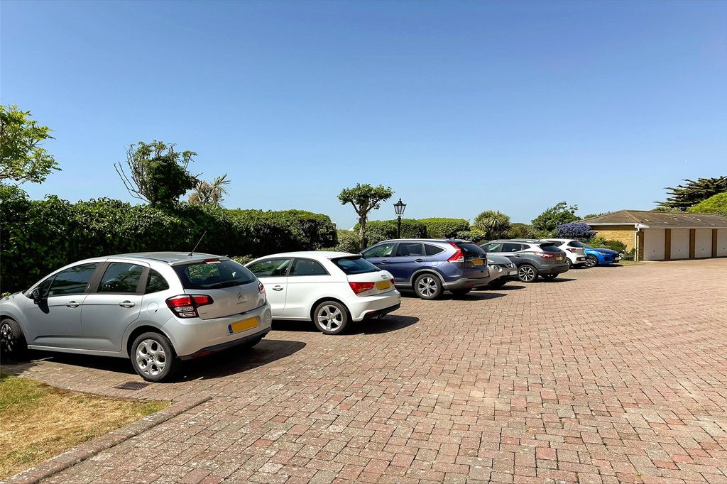 Additional image 11 of 1 bed flat for saleBeach Crescent, Littlehampton, West Sussex BN17