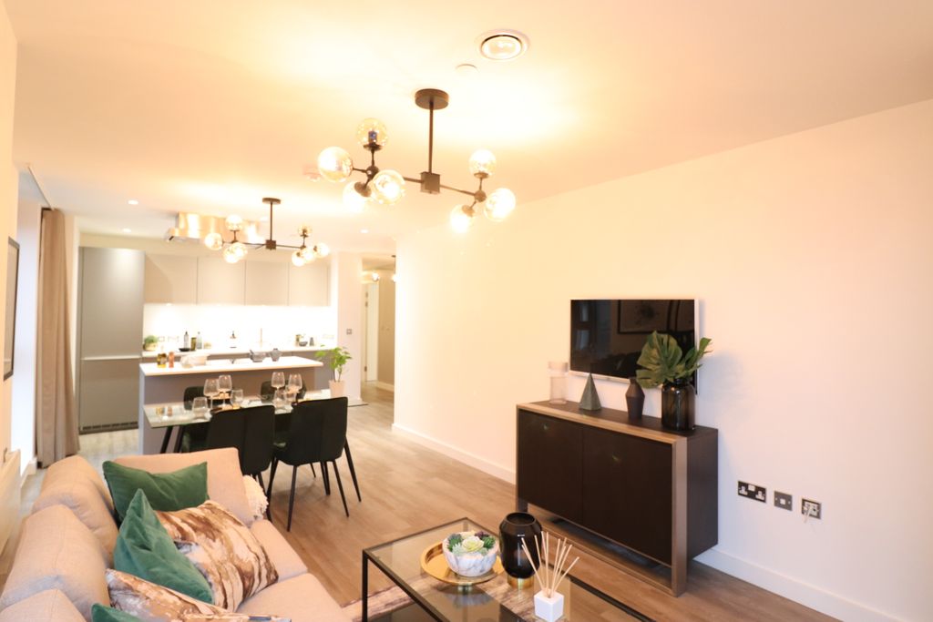 Property photo 2 of 7 Photo 02