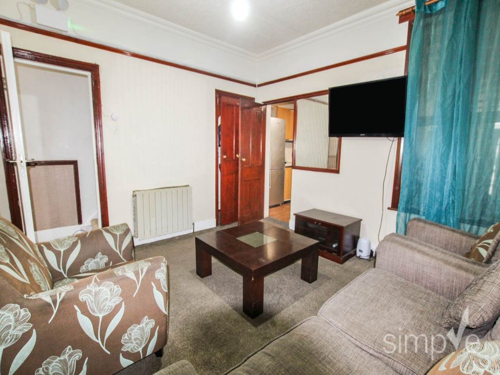 Property photo 2 of 20 Img_3702
