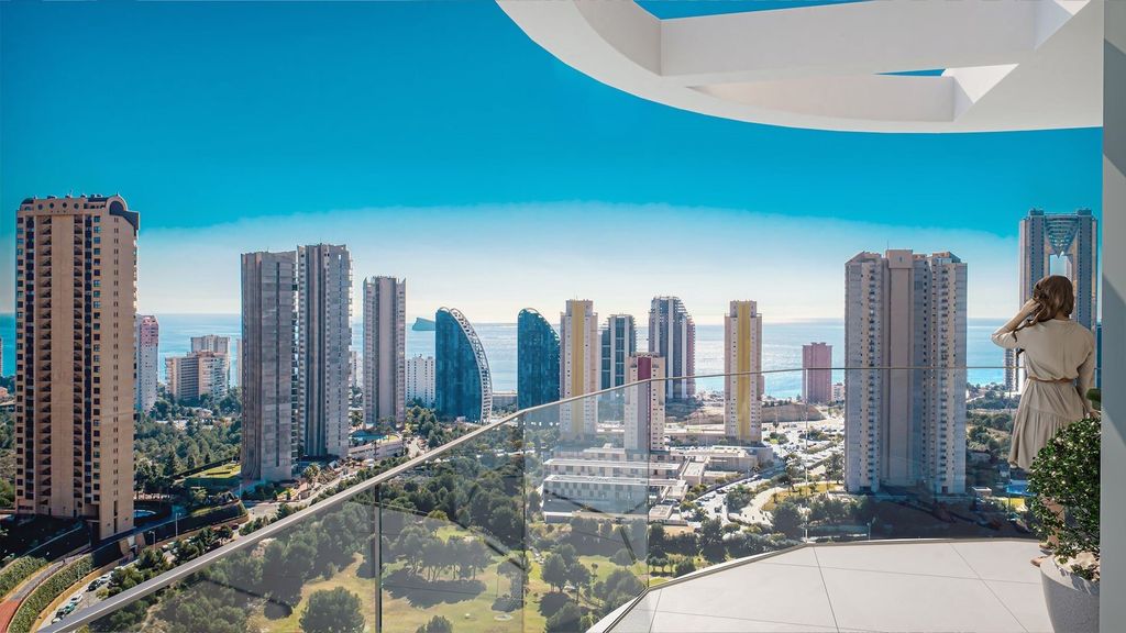 Property photo 1 of 38 Middle Floor Playa De Poniente Benidorm Alicante