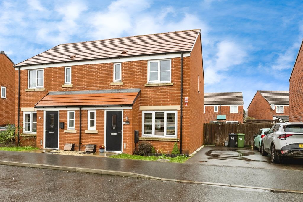 Property photo 1 of 15