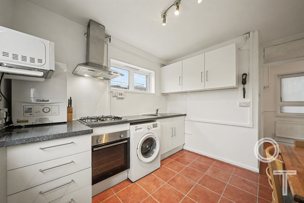 Property photo 2 of 13 Kitchen