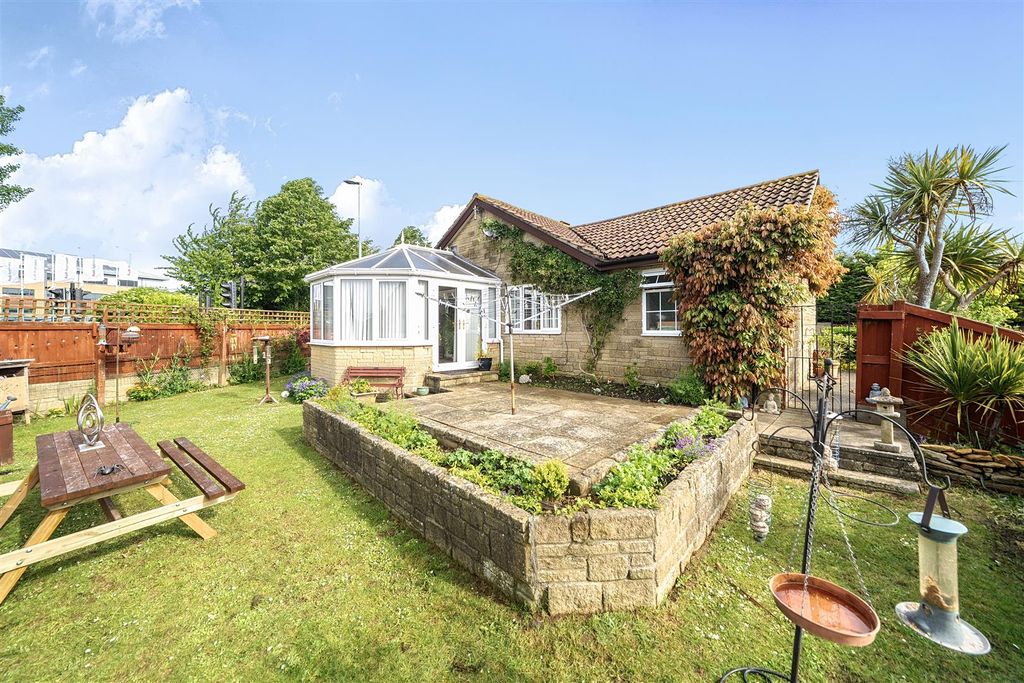Property photo 1 of 20 1458432-8-6A0c2B9F93601-Arw .Jpg