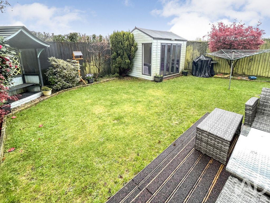 Property photo 3 of 19