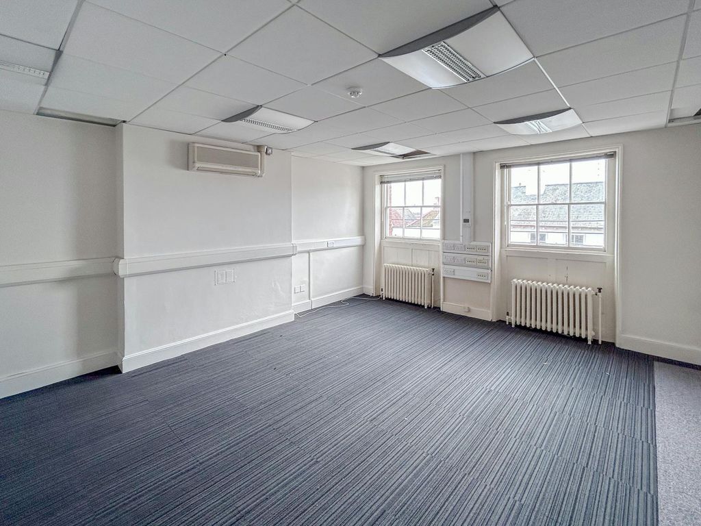 Property photo 3 of 9 5.Jpg