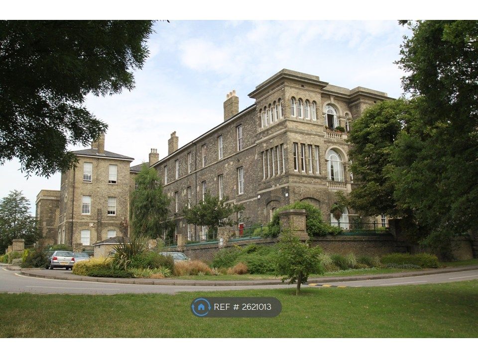 Property photo 1 of 11 Building
