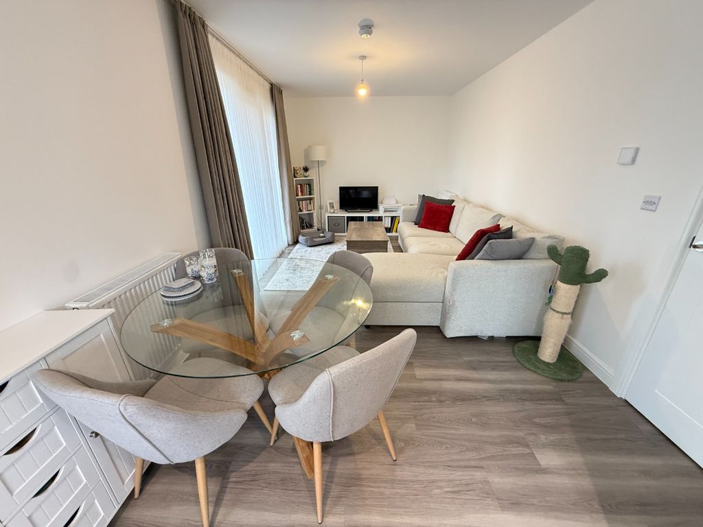 Property photo 3 of 10 5532933