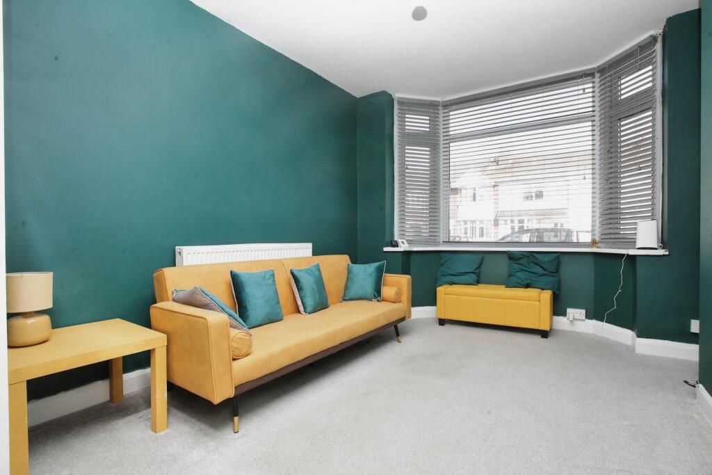 Property photo 3 of 11