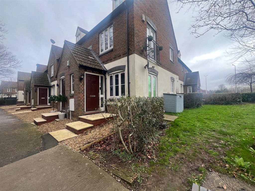 Property photo 1 of 10 External