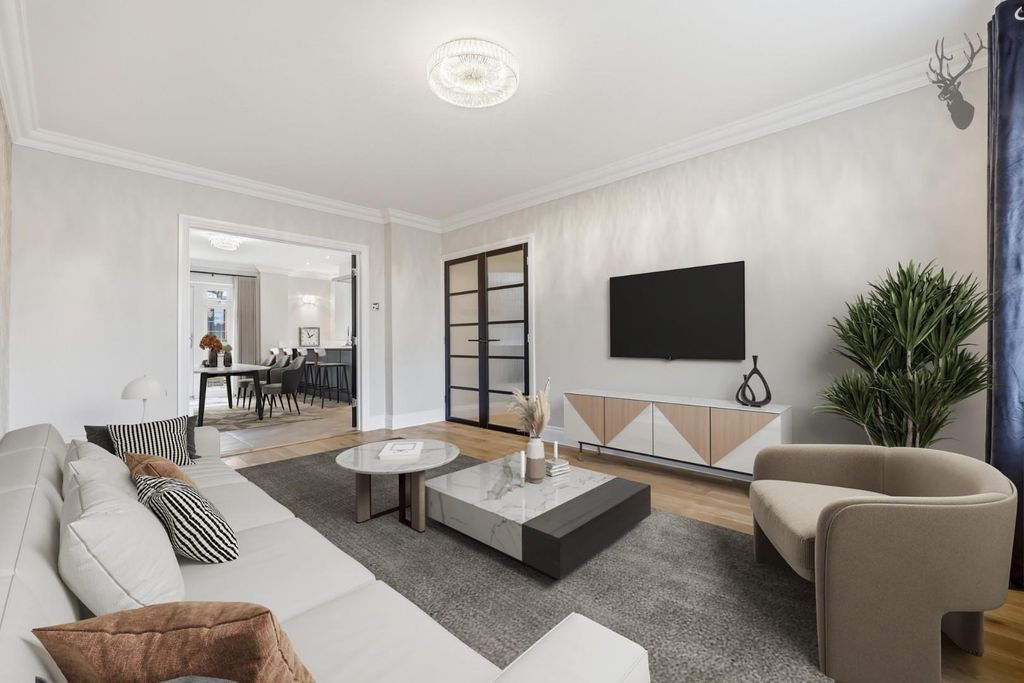 Property photo 3 of 21