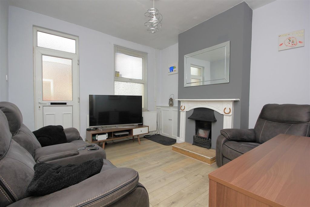 Property photo 2 of 13 Img_1014.Jpg