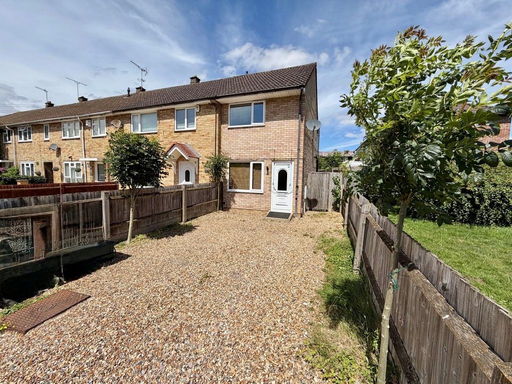 Property photo 1 of 8 Everest