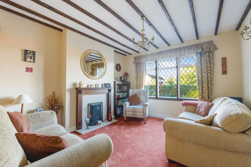 Property photo 2 of 37