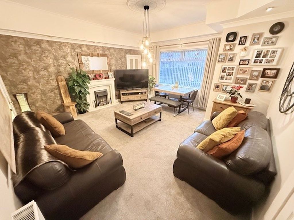 Property photo 3 of 34