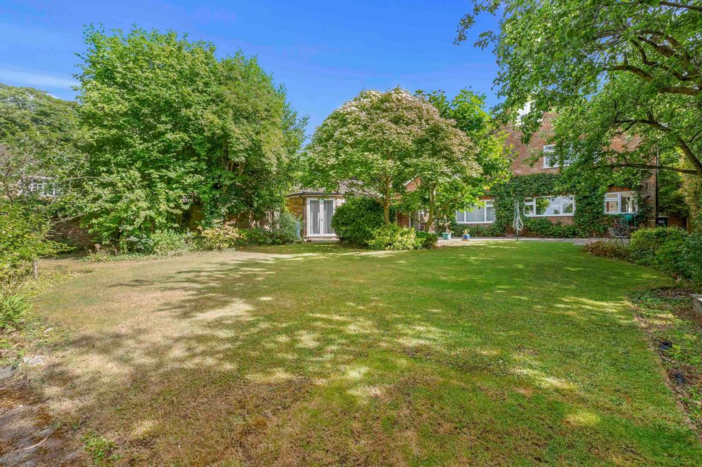 Property photo 2 of 15