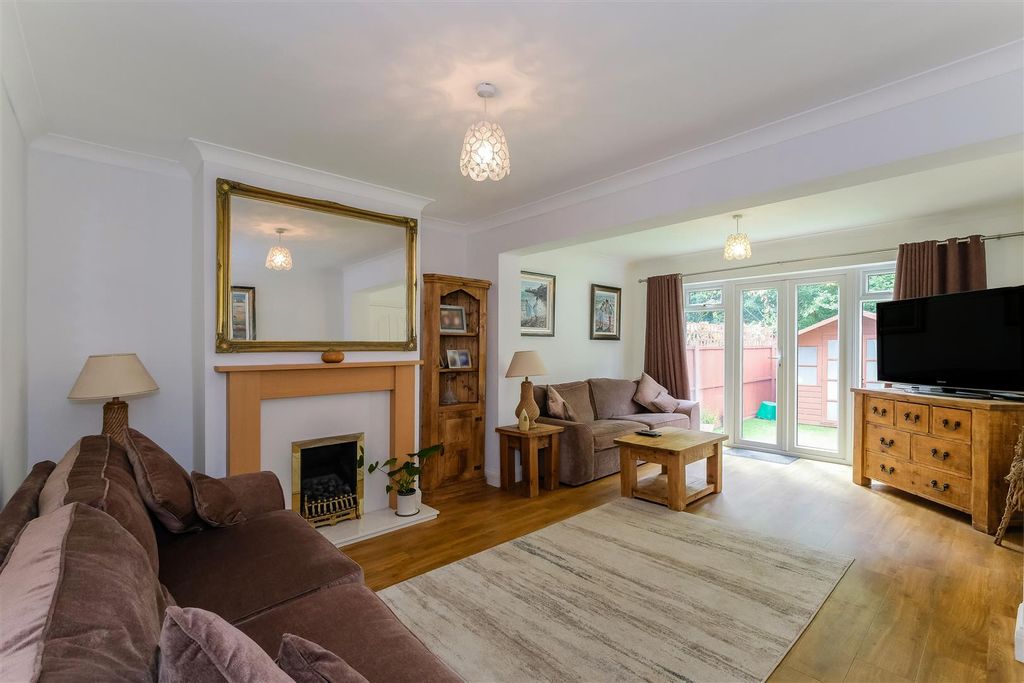 Property photo 2 of 23 , Rosslyn Avenue-10.Jpg