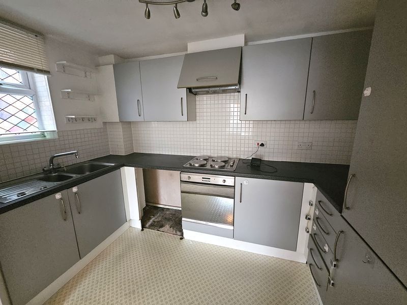 Property photo 3 of 7 Photo 5