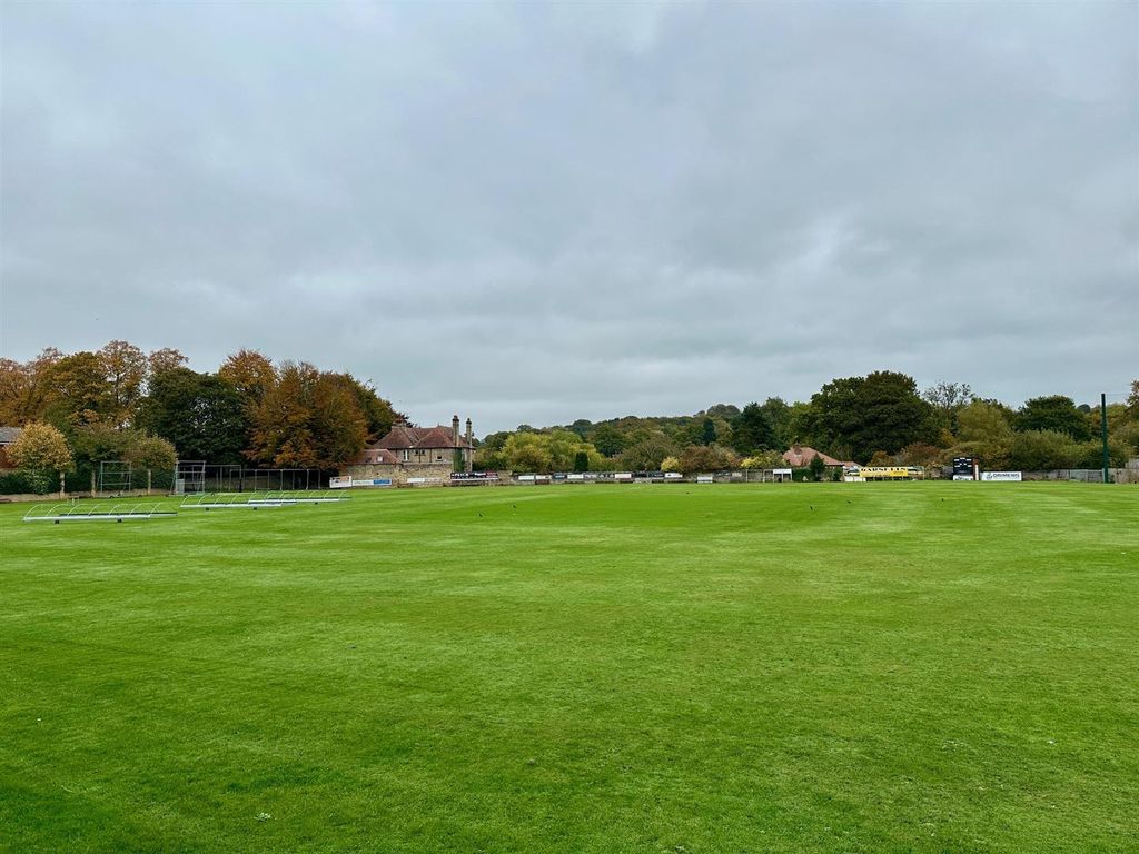 Property photo 3 of 12 Cricket Ground.Jpg