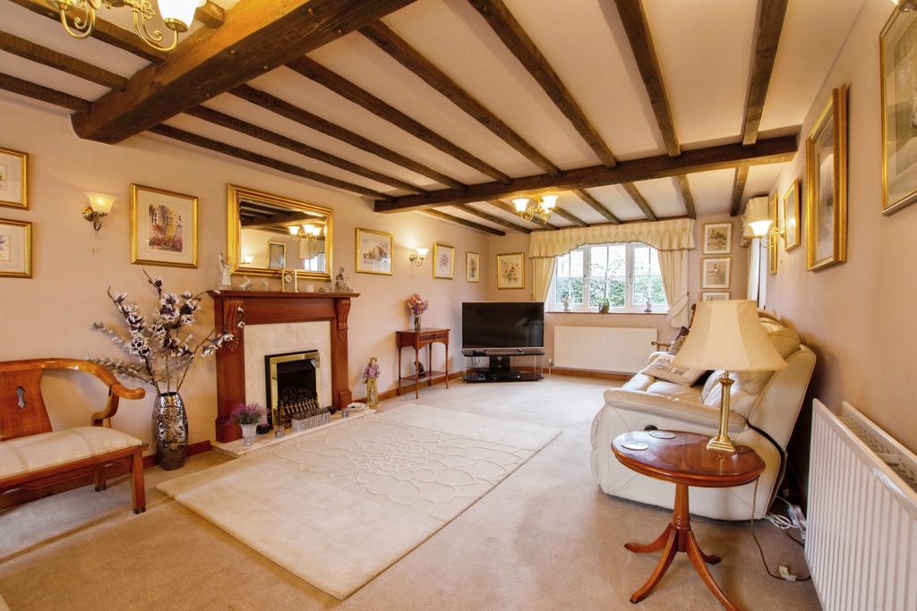 Property photo 3 of 20 Img_2542