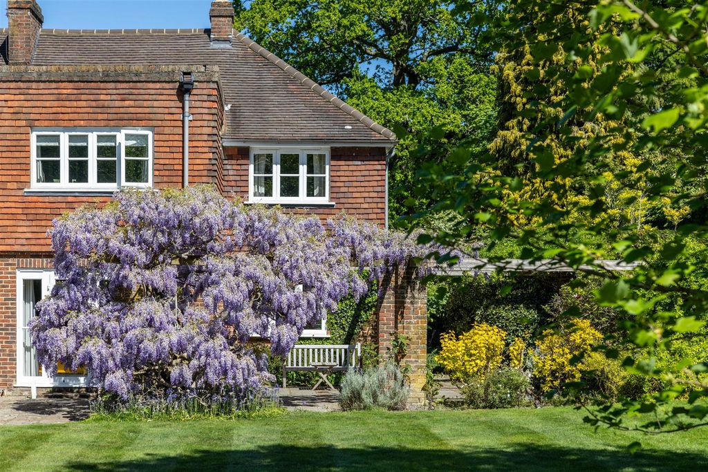 Additional image 9 of 5 bed detached house for saleCliftons Lane, Reigate RH2