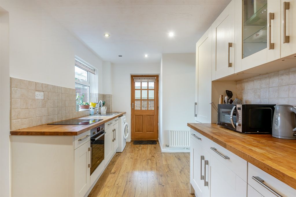 Property photo 3 of 15