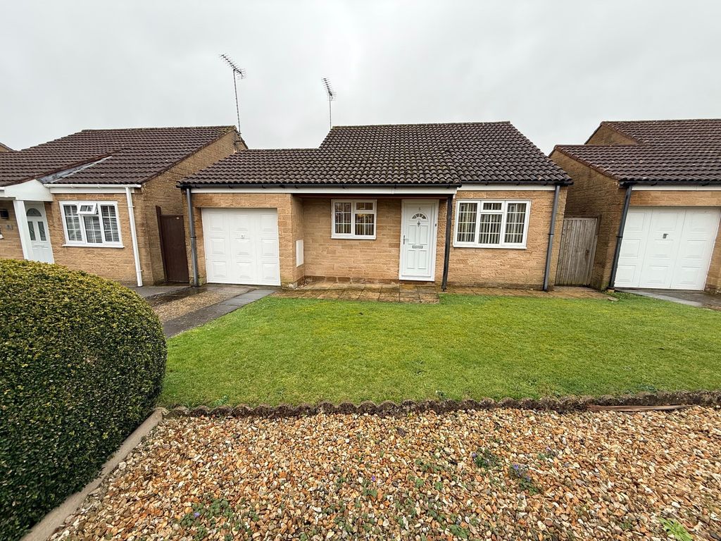 Property photo 1 of 12 Front