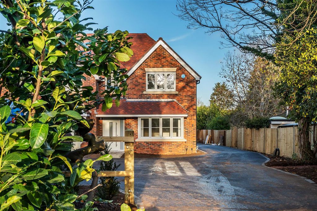 Property photo 1 of 16 186A-Lower-Road-34.Jpg