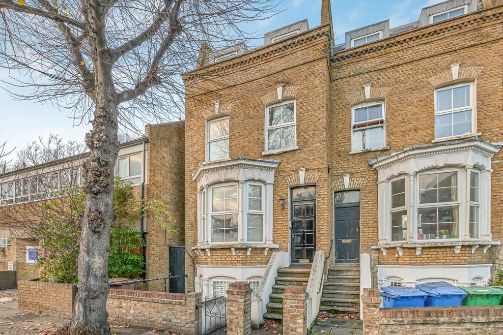 Property photo 1 of 5