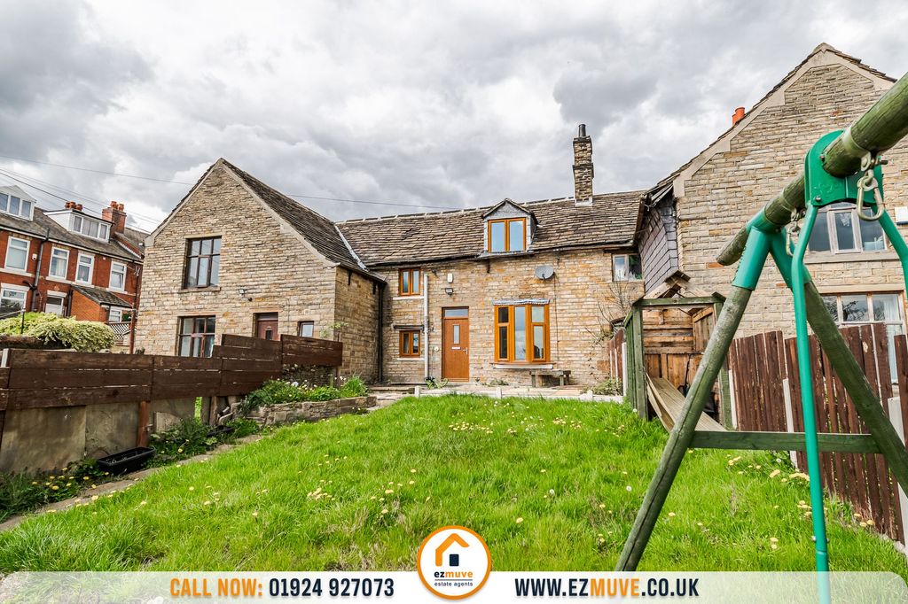Property photo 1 of 18