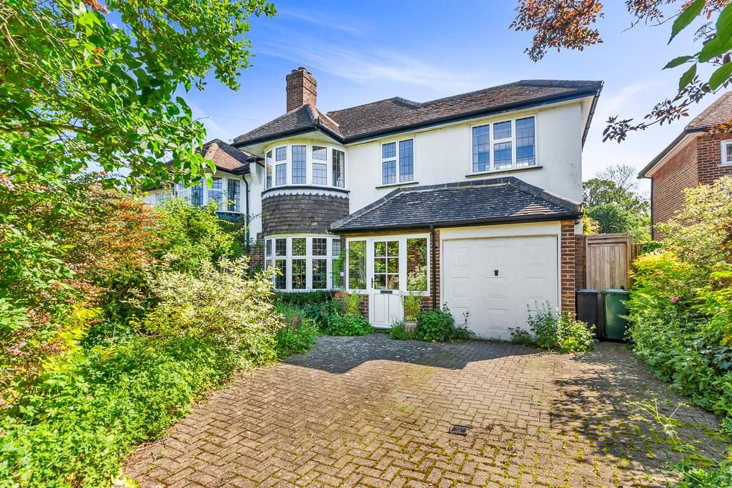 Property photo 1 of 20 4 Vernon Walk -1.Jpg