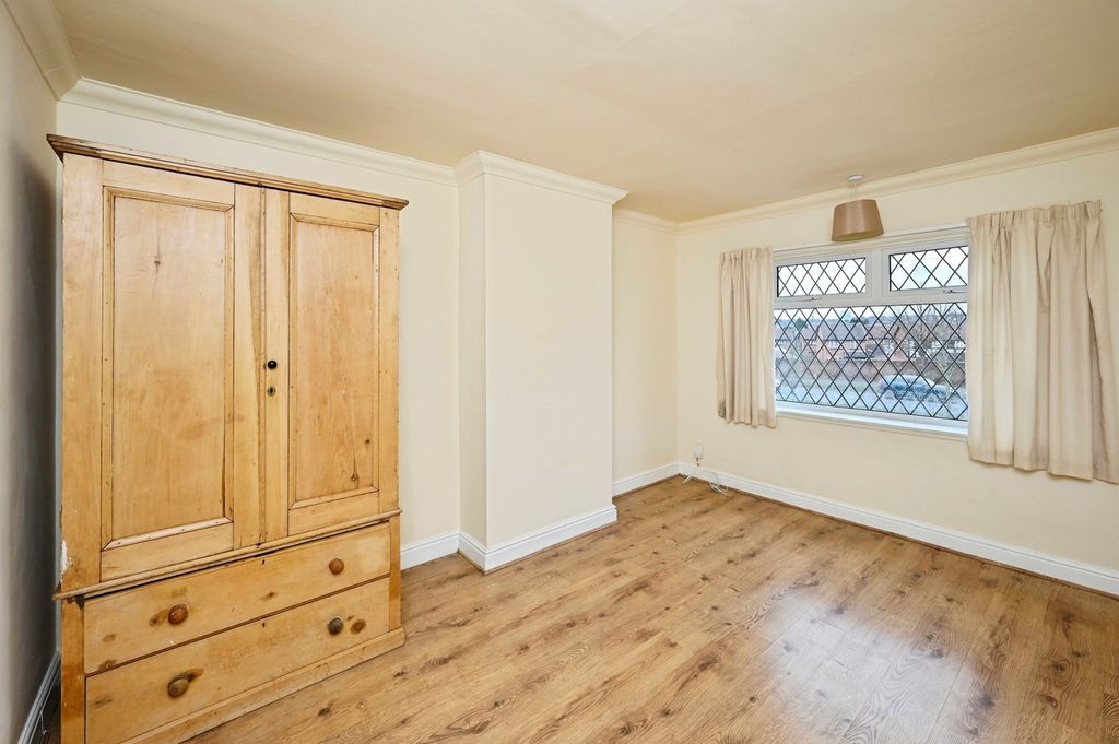 Property photo 3 of 17 Pbox-Img.Jpg