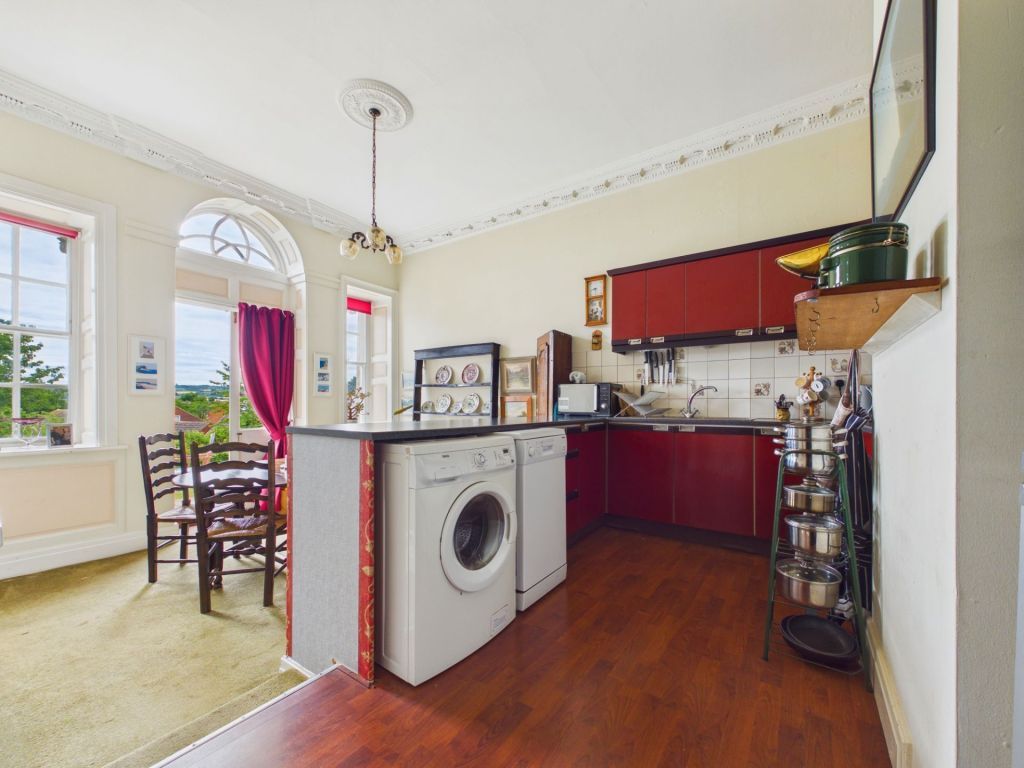 Property photo 3 of 24