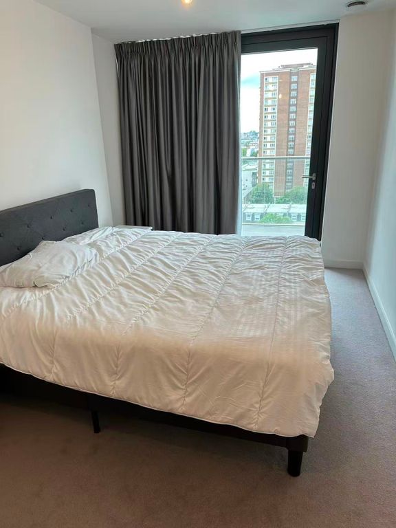 Property photo 1 of 5