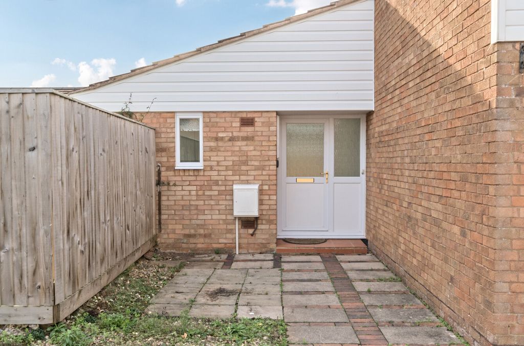 Property photo 2 of 21 1363353-1-68E53d3...