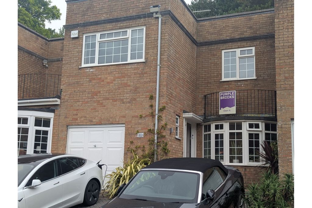 Property photo 2 of 23
