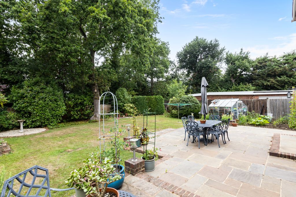 Property photo 3 of 16