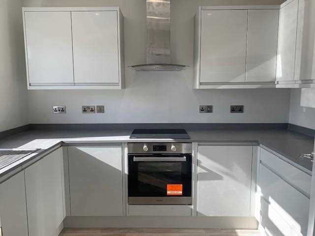 Property photo 2 of 8 Kitchen