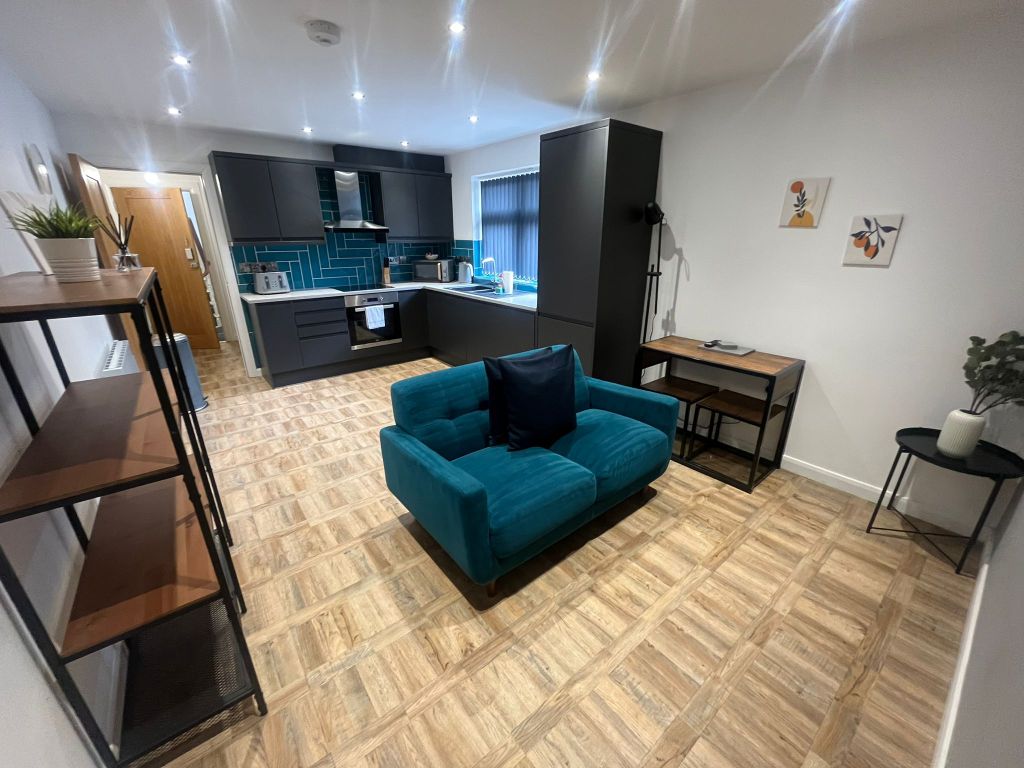 Property photo 1 of 5 x (21)