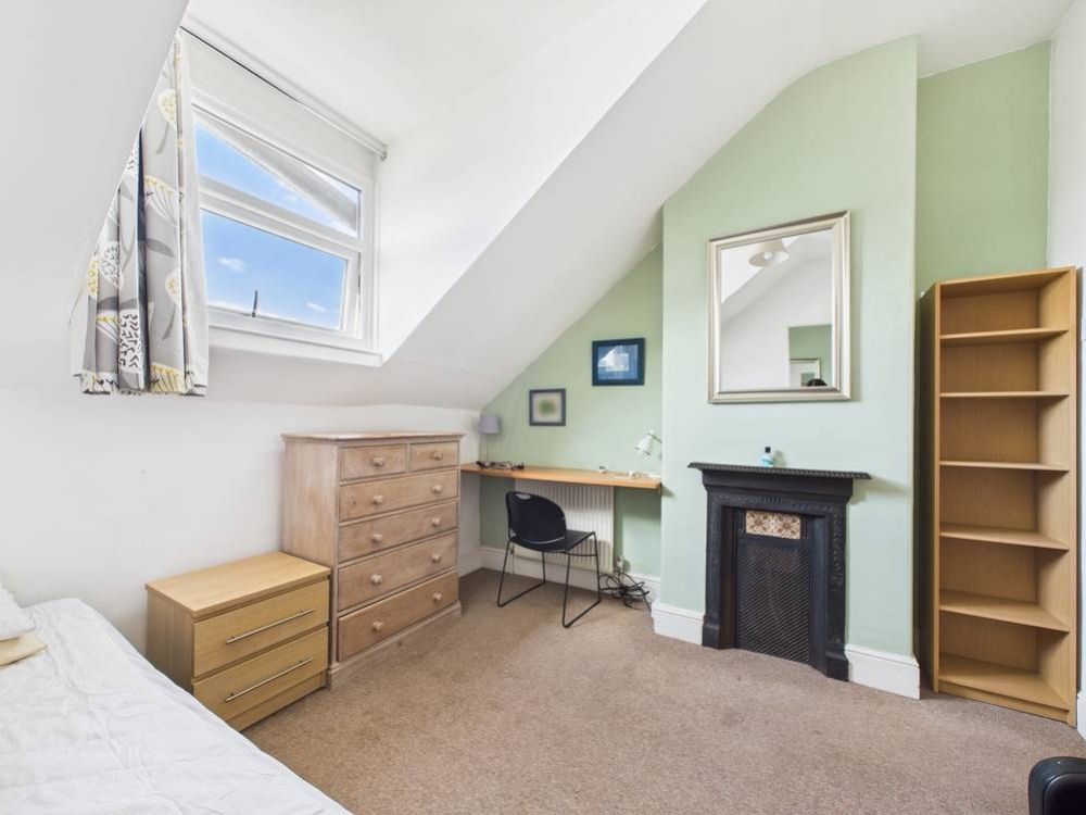 Property photo 2 of 6 Cam03062G0-Pr0185-Still002-Thumbnail-H750-70