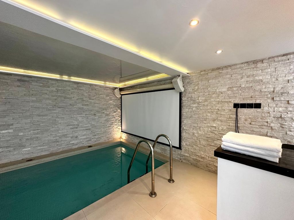 Additional image 26 of 4 bed flat to rentPark Lane, London W1K