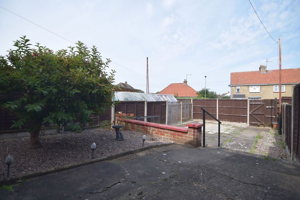 Property photo 3 of 13
