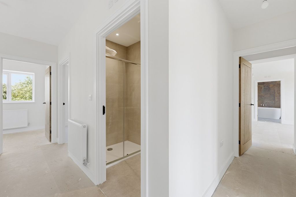Additional image 20 of 5 bed detached house for saleOakley Gardens, Little Oakley, Harwich CO12
