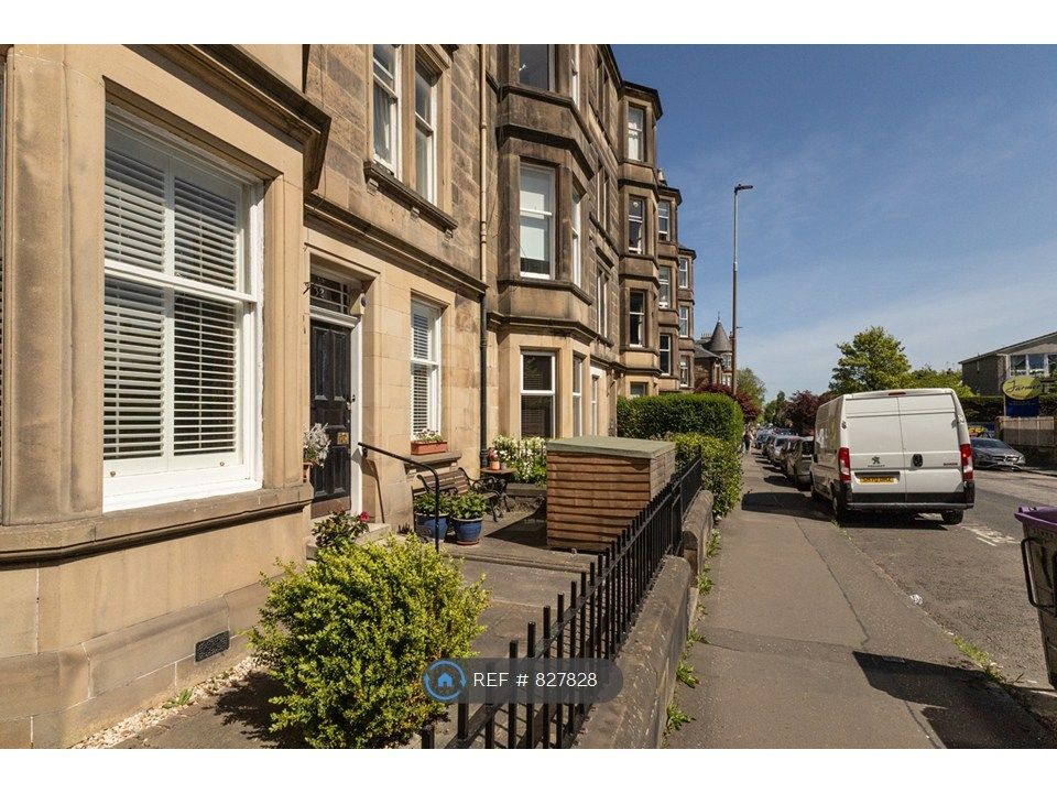 Property photo 2 of 17 Ground Floor Main Door Flat