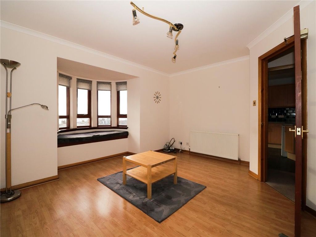 Property photo 3 of 10 Photo 3