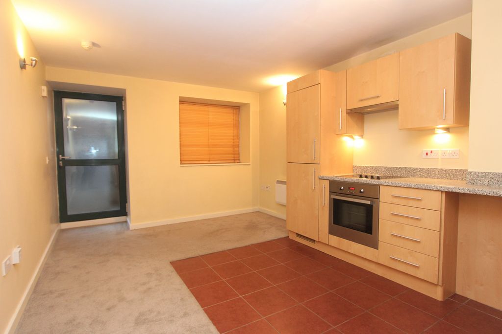 Property photo 2 of 6