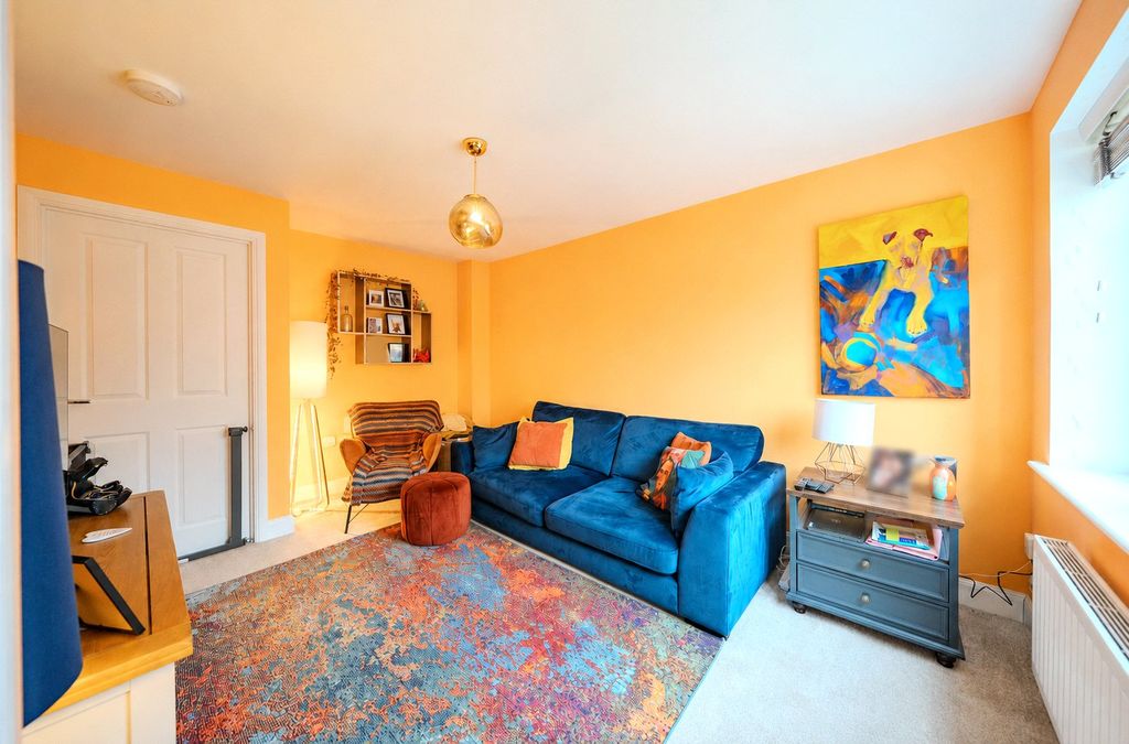 Property photo 3 of 16 Picture No. 23