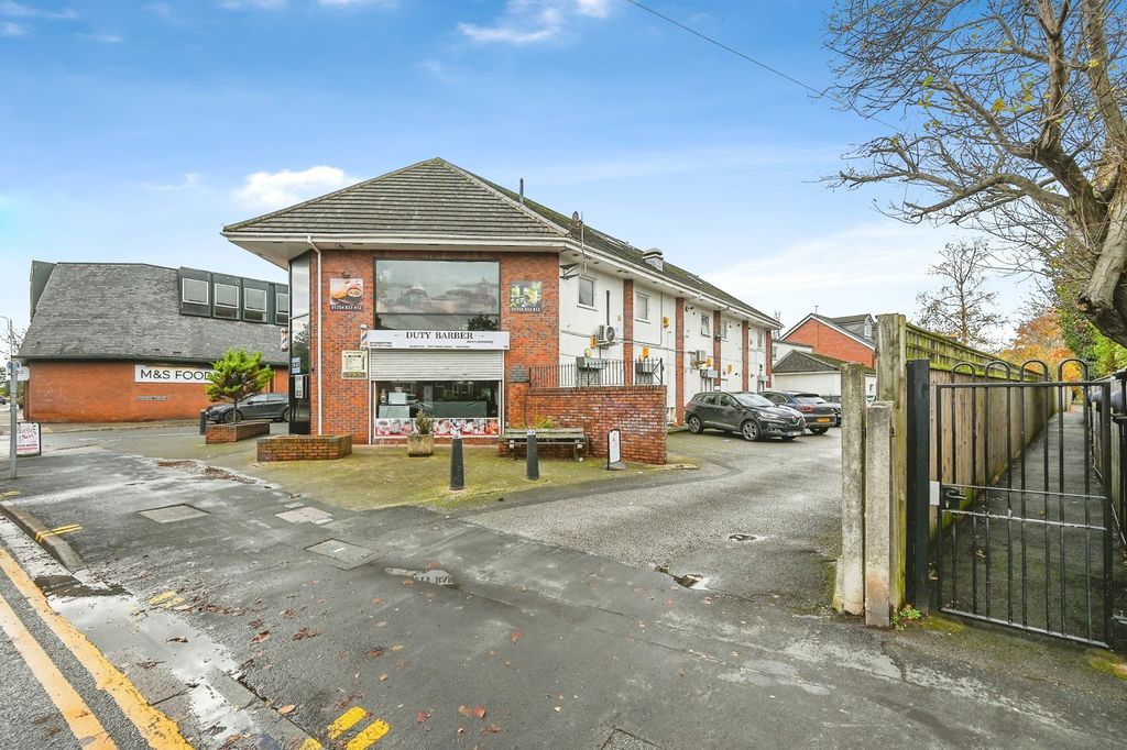 Property photo 3 of 16 Photo