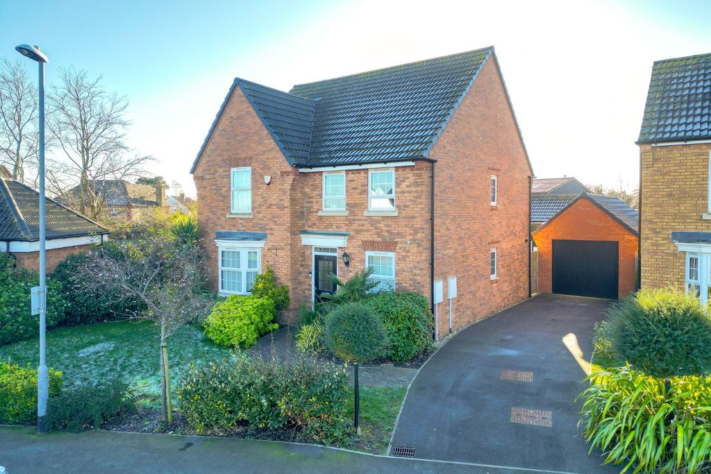 Property photo 1 of 20 3852330